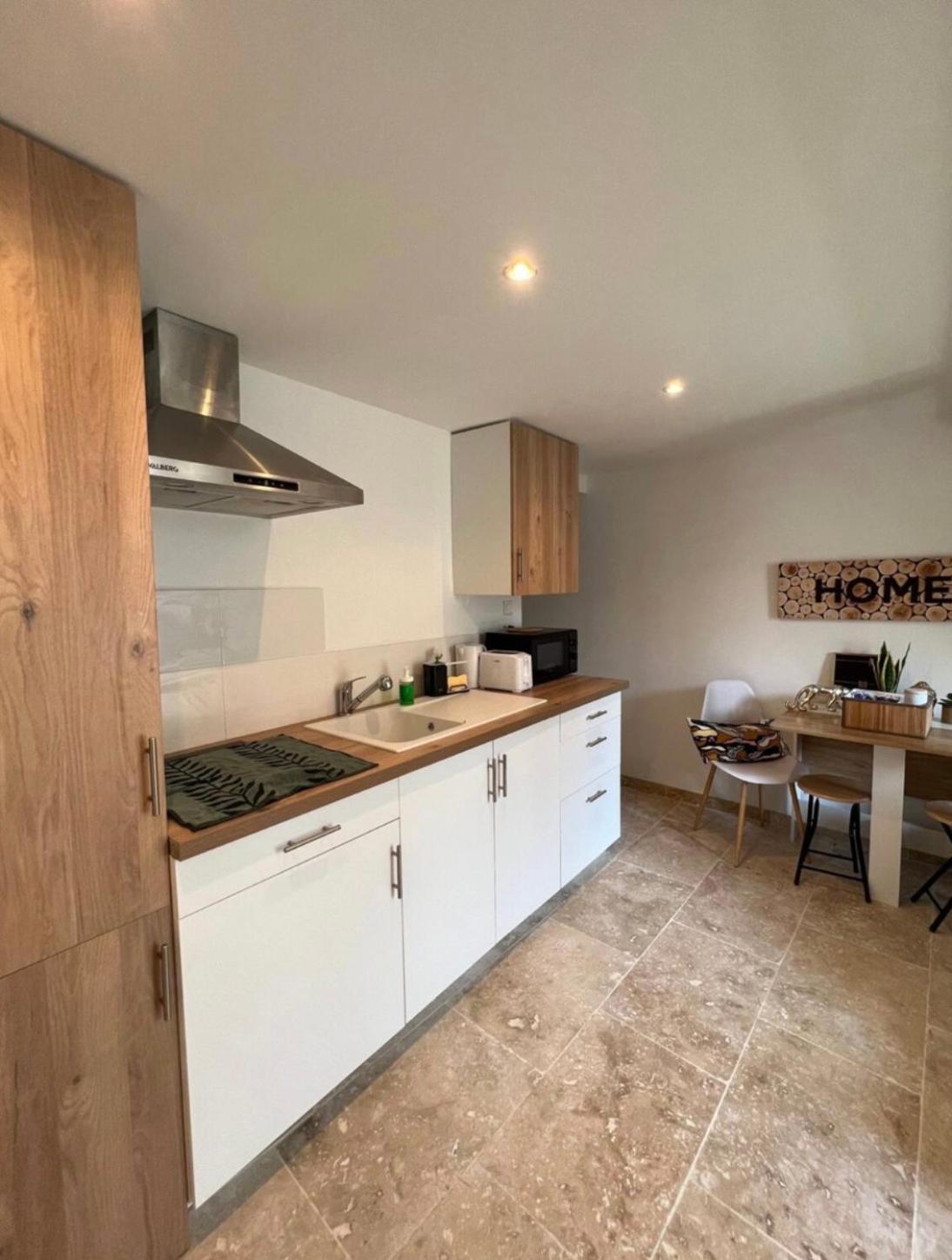 Duplex A 2 Pas De La Vielle Ville D アヴィニョン エクステリア 写真