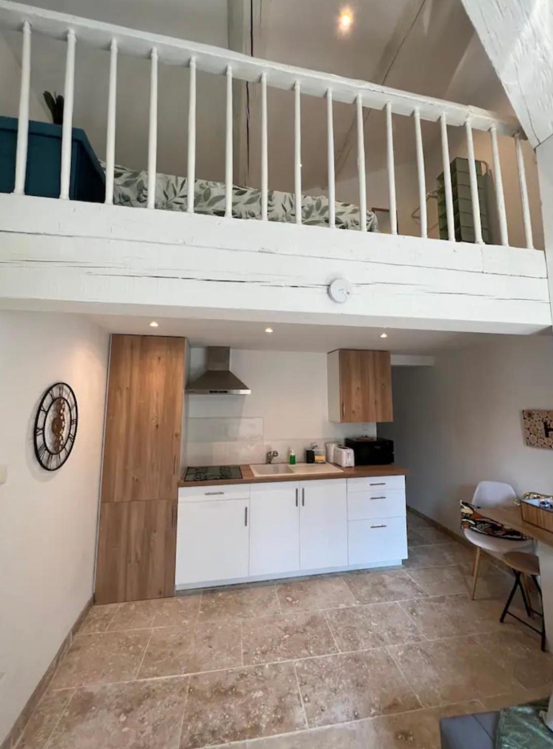 Duplex A 2 Pas De La Vielle Ville D アヴィニョン エクステリア 写真
